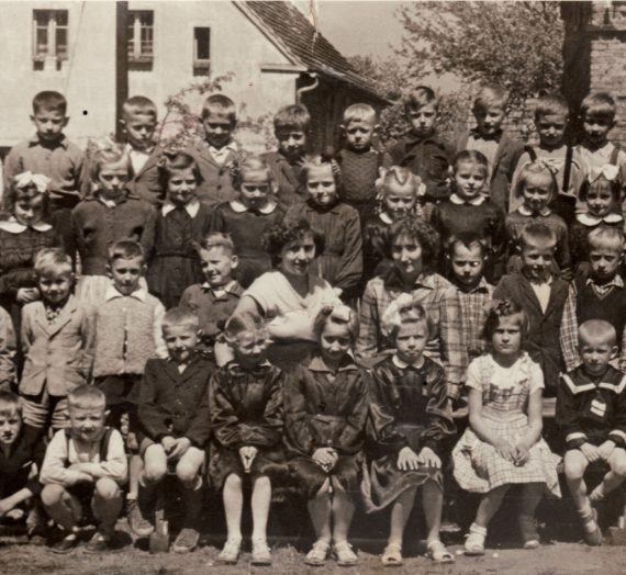 Szkoła Podstawowa w Jagodzinie – 1959r.